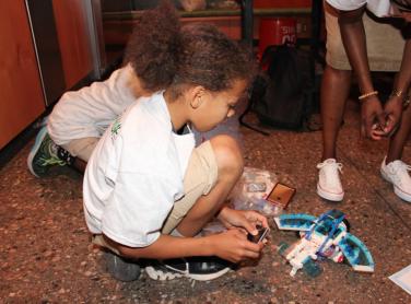 Future Stars building a project